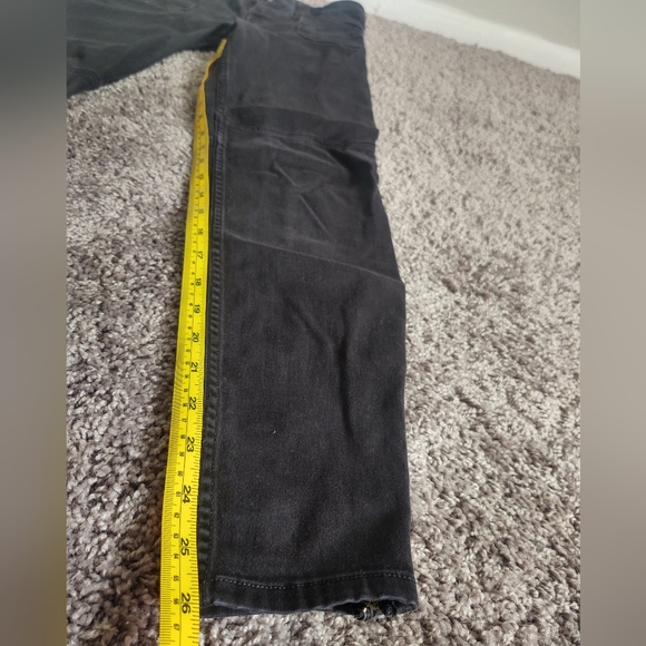 Abercrombie Black Skinny Jeans w/ Zipper Ankle, Waist Buttons - Picture 6 of 8